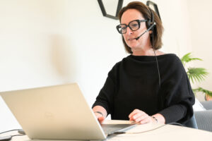 Nathalie Reichert en visio pour une seance de sophrologie